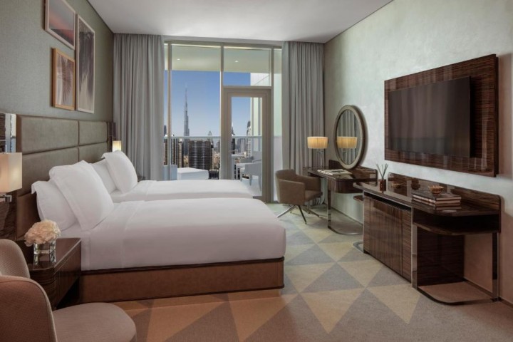 Fancy Deluxe Room With Balcony Near Mayfair Tower 8 Luxury Bookings