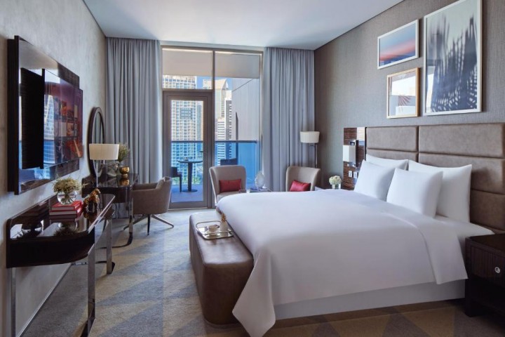 Fancy Deluxe Room With Balcony Near Mayfair Tower 22 Luxury Bookings