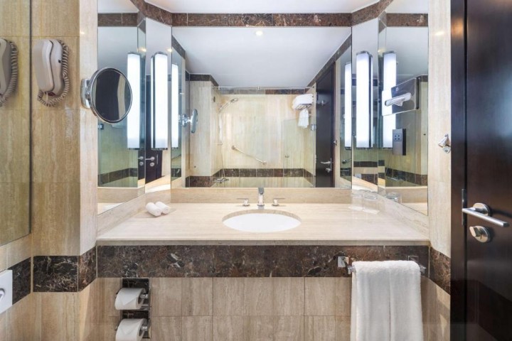 Standard Room Near China Club By Luxury Bookings 19 Luxury Bookings