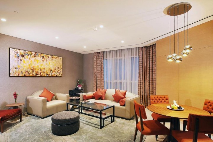 Brand New Executive Suite Near Mashreq Metro 15 Luxury Bookings