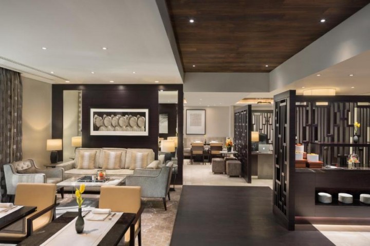 Ultra Luxury Executive Room Near Mall Of Emirates 2 Luxury Bookings