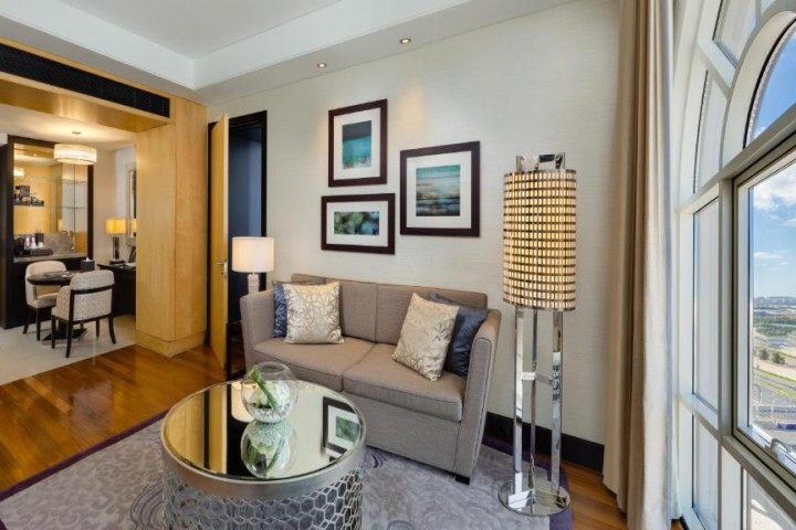 Ultra Luxury Executive Room Near Mall Of Emirates 11 Luxury Bookings