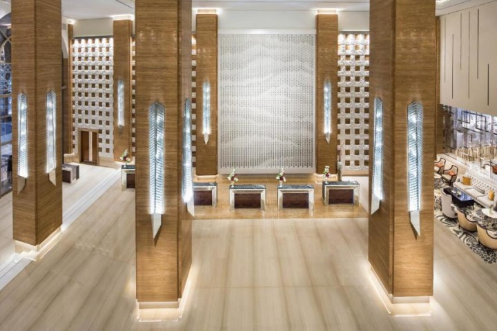 Duplex Aspen Near Mall Of Emirates 9 Luxury Bookings
