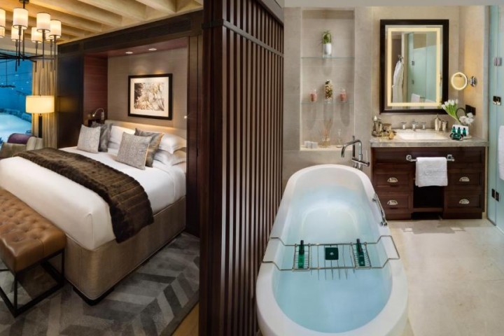 Aspen Three Bedroom Near Mall Of Emirates 3 Luxury Bookings