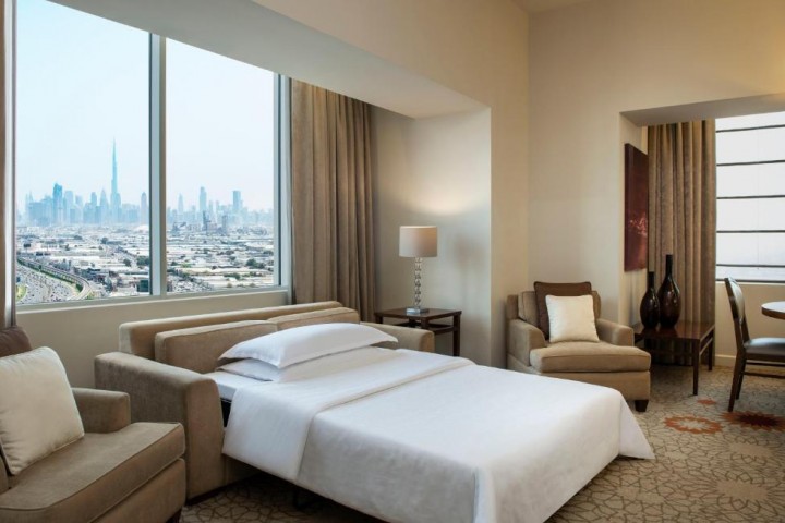 Luxury Classic Room Near Mall Of Emirates 13 Luxury Bookings