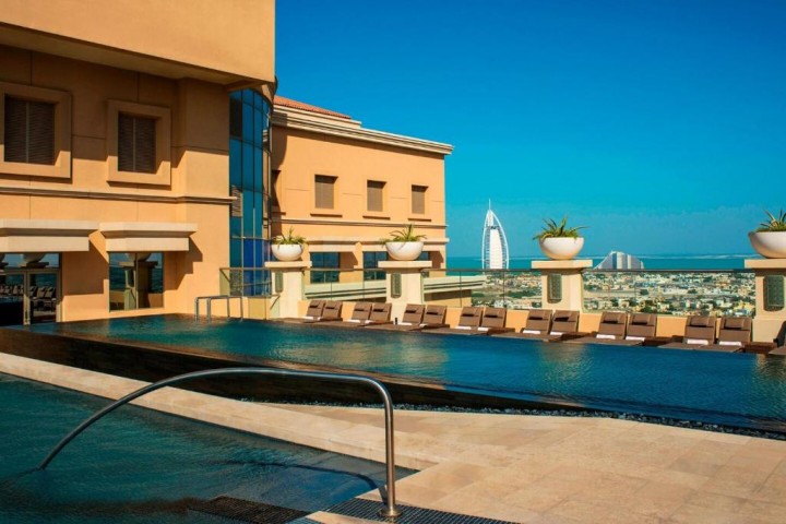 Luxury Classic Room Near Mall Of Emirates 22 Luxury Bookings