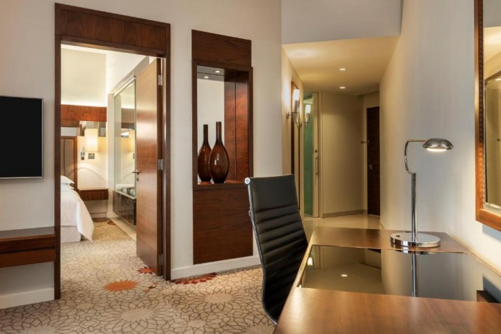 Junior Suite Near Mall Of Emirates 5 Luxury Bookings