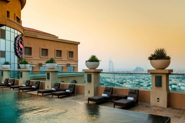 Junior Suite Near Mall Of Emirates 24 Luxury Bookings