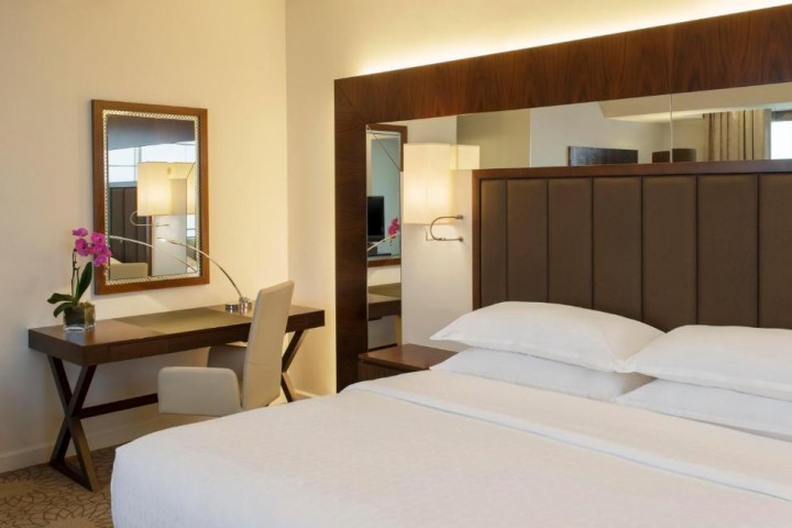 Executive Suite Near Mall Of Emirates 0 Luxury Bookings