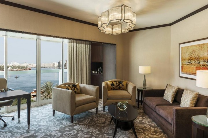 Executive Suite Near Duabai Land Department 5 Luxury Bookings