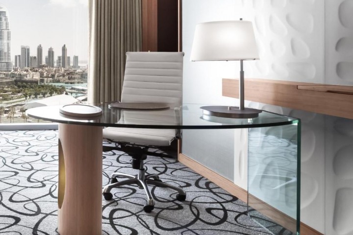 Junior Suite Near Burj Khalifa Metro 3 Luxury Bookings