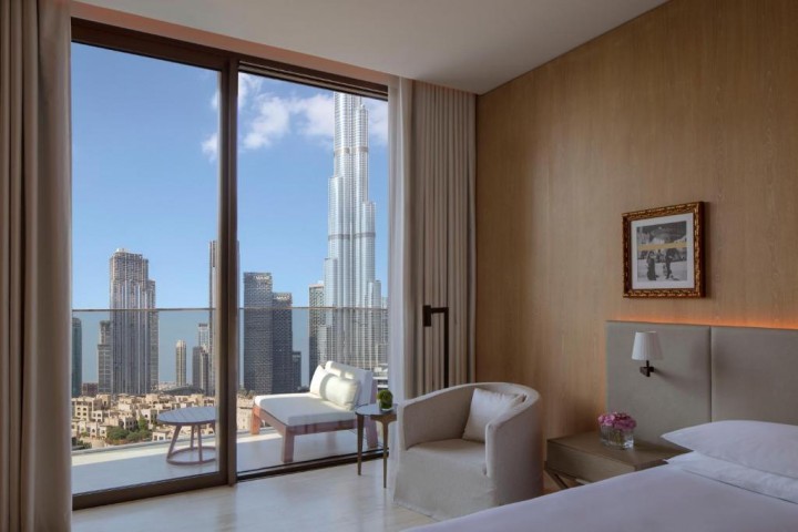 Luxury Deluxe Room With Burj Khalifa View 1 Luxury Bookings