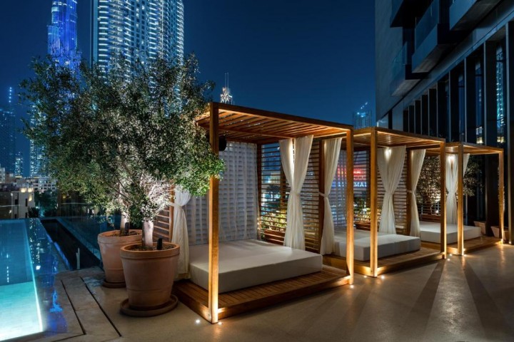 Luxury Deluxe Suite With Burj Khalifa View 8 Luxury Bookings