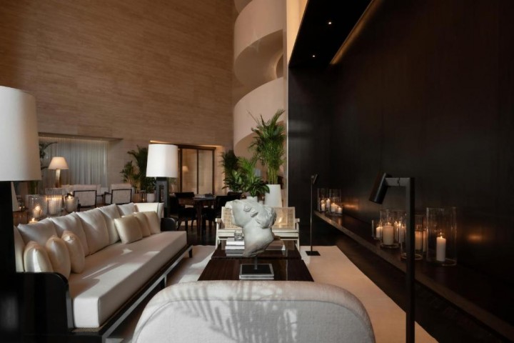 Luxury Deluxe Suite With Burj Khalifa View 33 Luxury Bookings