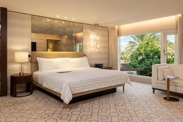 Premium Suite Near The Irish Village 12 Luxury Bookings