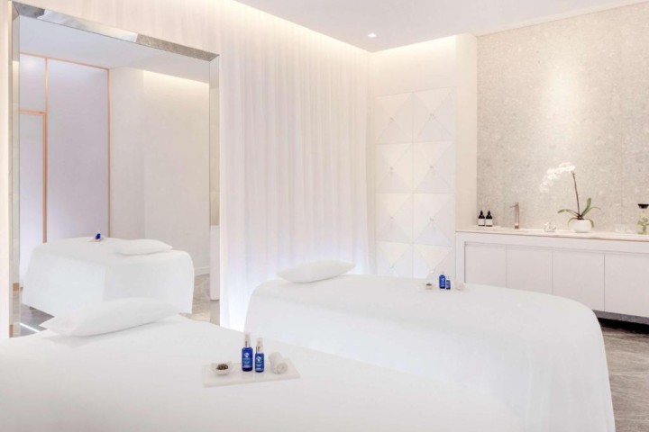 Signature King Room Near Dubai Design District 28 Luxury Bookings