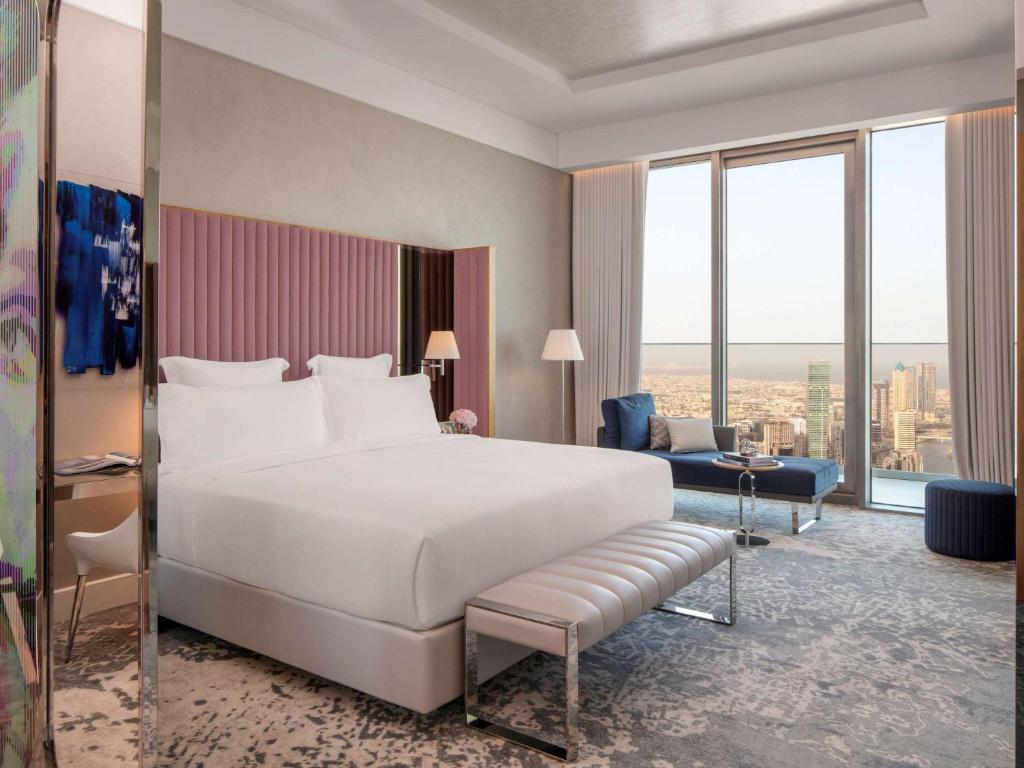 Deluxe Two Bedroom Apartment Near Dubai Mall Luxury Bookings
