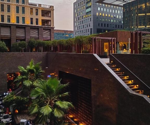 Deluxe Room Near Financial Center Metro 17 Luxury Bookings