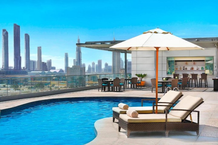 Deluxe Room Near Financial Center Metro 24 Luxury Bookings