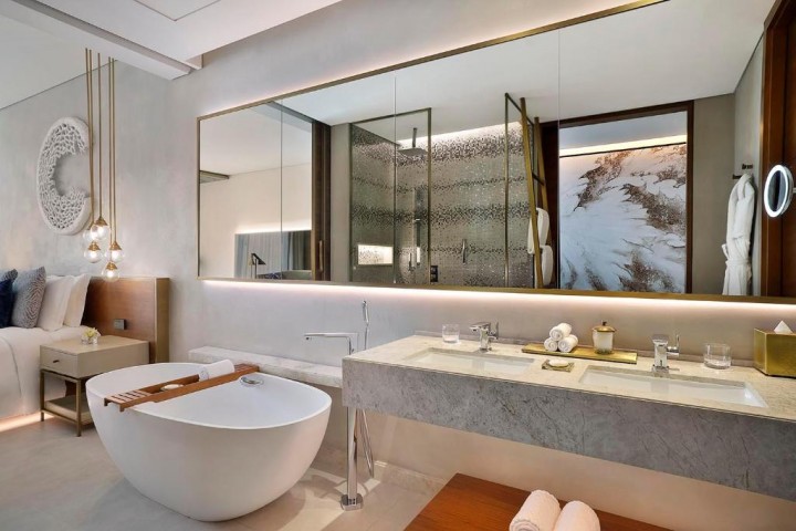 Signature King Room 7 Luxury Bookings