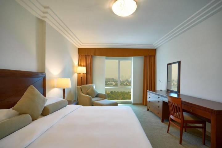 Two Bedroom Apartment Near fashion Club 9 Luxury Bookings