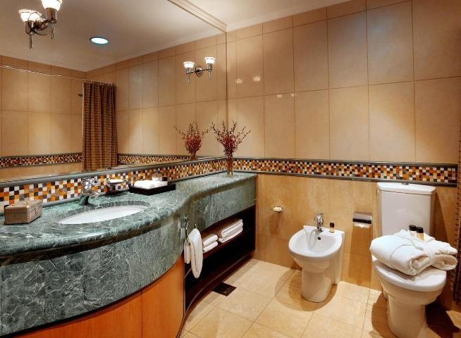 Four Bedroom Apartment Near fashion Club 3 Luxury Bookings