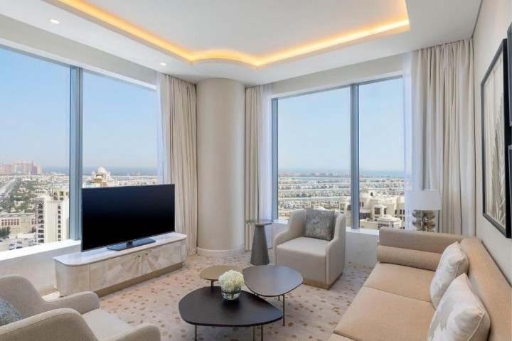 Metropolitan Suite Near Nakheel Mall palm Jumeirah 8 Luxury Bookings