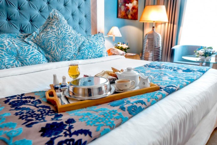 Deluxe Room Near Al Zarooni Building Marina 12 Luxury Bookings