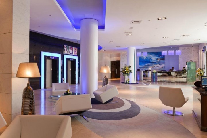 Deluxe Room Near Al Zarooni Building Marina 14 Luxury Bookings