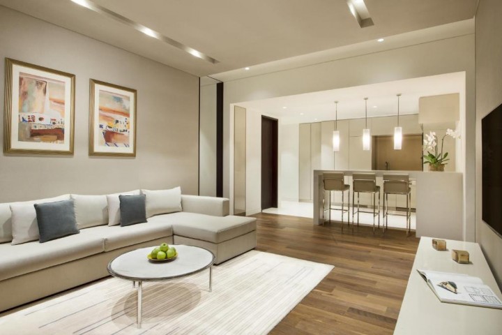 Two Bedroom Residence Near City Walk Shopping Mall 7 Luxury Bookings
