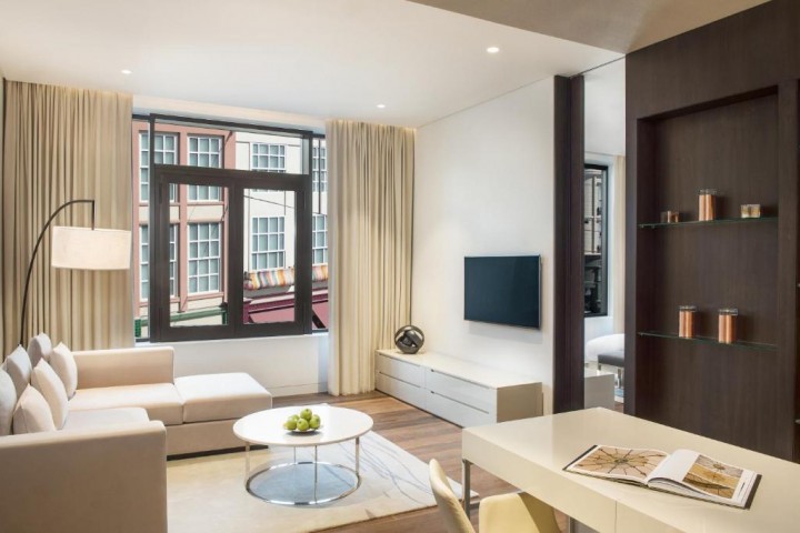 Two Bedroom Residence Near City Walk Shopping Mall 8 Luxury Bookings