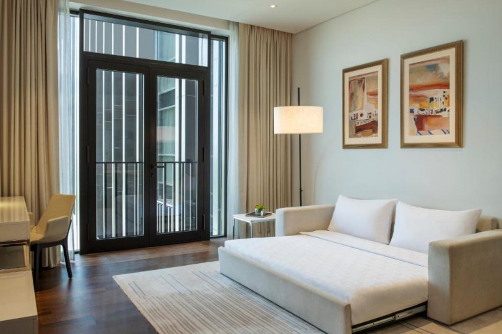 Two Bedroom Residence Near City Walk Shopping Mall 21 Luxury Bookings
