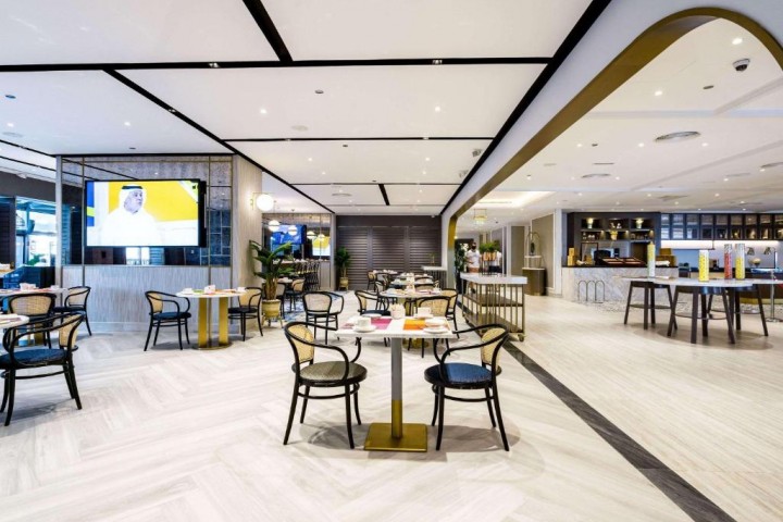 Prestige King Suite Near Al Maya Supermarket Jbr 13 Luxury Bookings