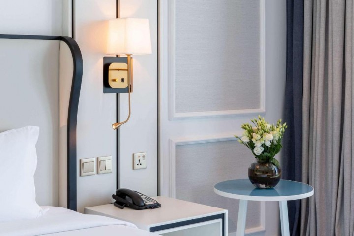 Prestige King Suite Near Al Maya Supermarket Jbr 14 Luxury Bookings