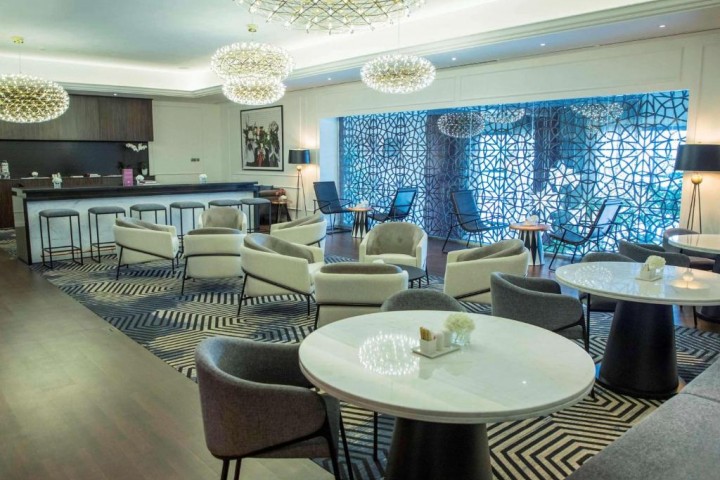 Prestige King Suite Near Al Maya Supermarket Jbr 17 Luxury Bookings