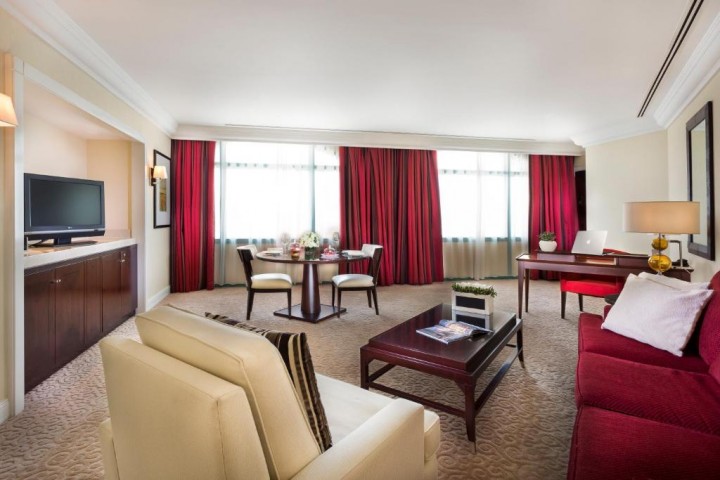 Deluxe Double Suite Near Le Royal Club Dubai 3 Luxury Bookings