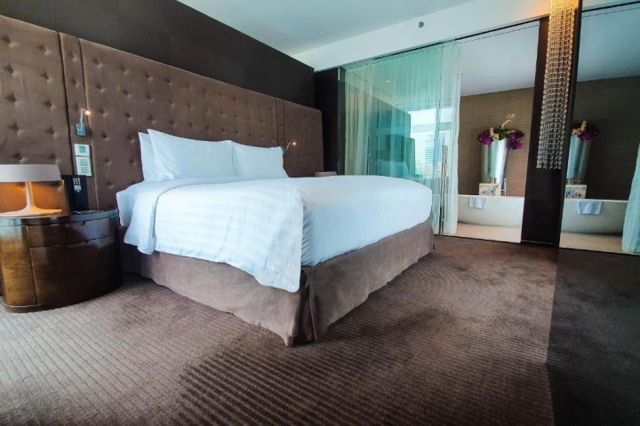 Executive Suite Near Dubai Customs 0 Luxury Bookings
