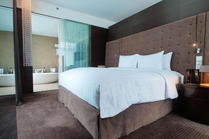 Executive Suite Near Dubai Customs 19 Luxury Bookings