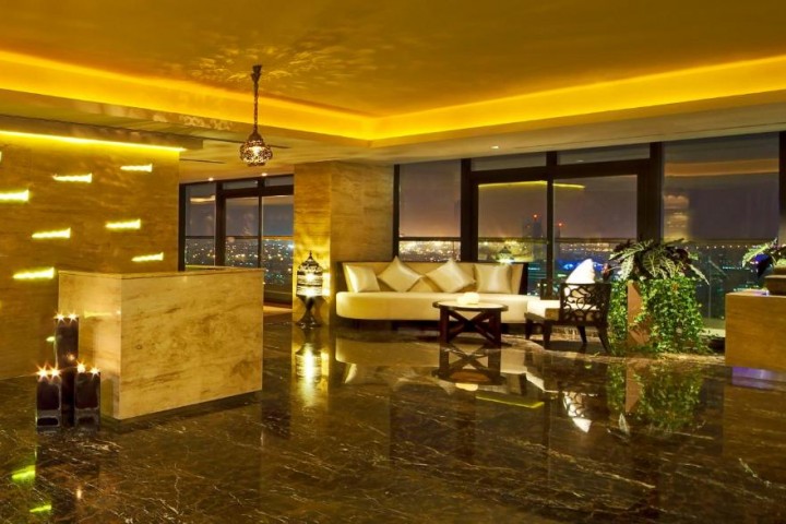 Superior Room Near Adcb Metro Station. 13 Luxury Bookings