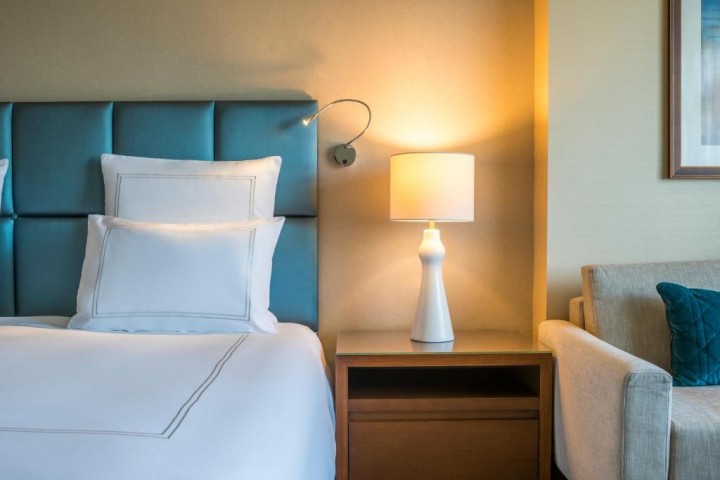 One Bedroom Apartment near Al Ghurair Center 10 Luxury Bookings
