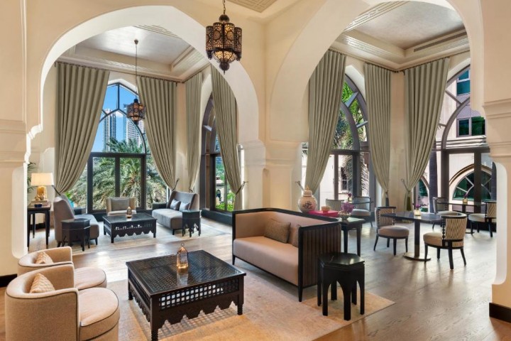 Deluxe Room Near Souk Al Bahar Downtown. 15 Luxury Bookings
