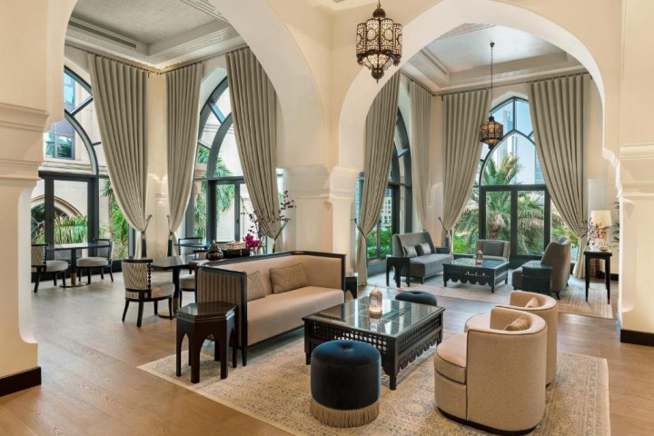 Diplomatic Suite Near Souk Al Bahar Downtown. 17 Luxury Bookings