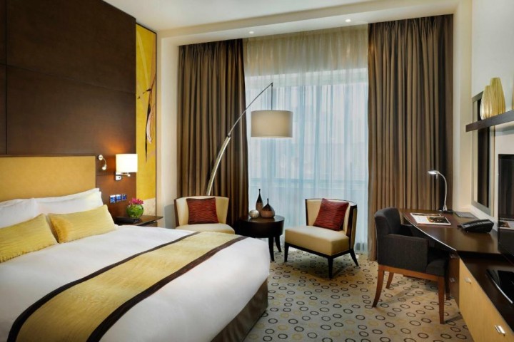 Superior King Room Near Reef Mall 2 Luxury Bookings