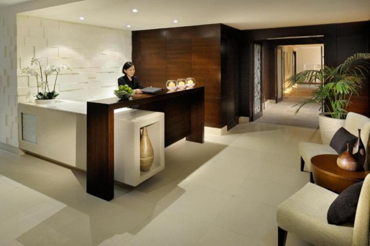 Superior King Room Near Reef Mall 8 Luxury Bookings