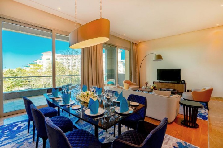 Three Bedroom Luxury Suite near Paradise Beach 4 Luxury Bookings