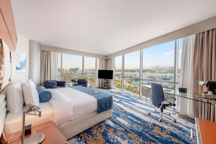 Grand Suite Near falcon Tower Deira 10 Luxury Bookings