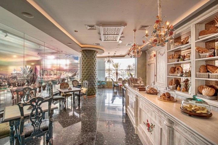Grand Suite Near falcon Tower Deira 13 Luxury Bookings