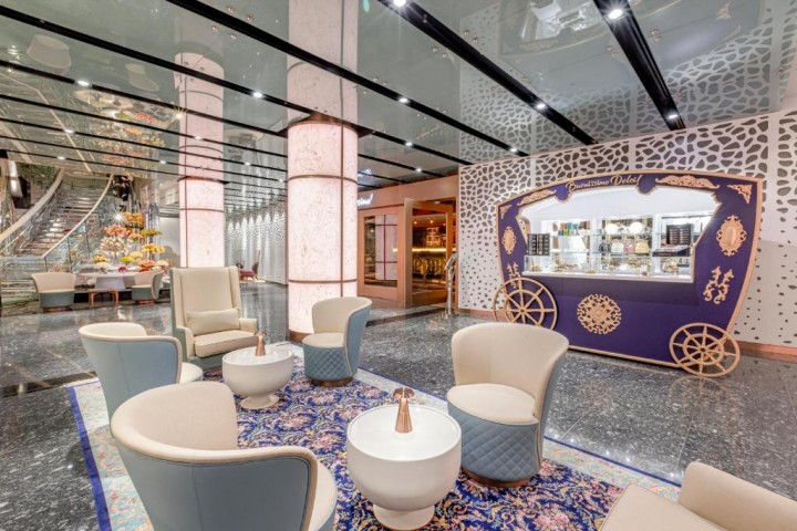 Grand Suite Near falcon Tower Deira 35 Luxury Bookings
