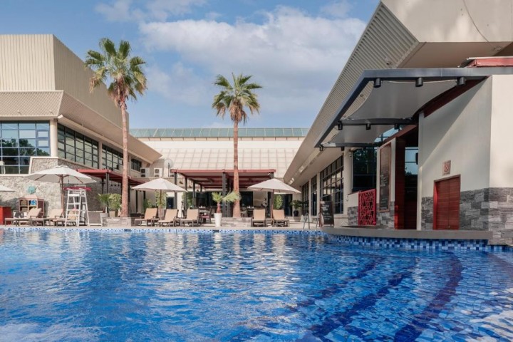 Deluxe Room Near Aviation Club Garhoud 16 Luxury Bookings