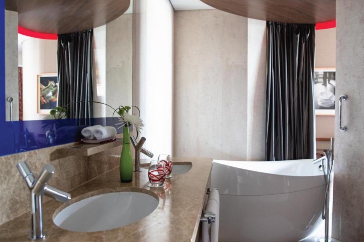 One Bedroom Suite Near Aviation Club Garhoud 10 Luxury Bookings